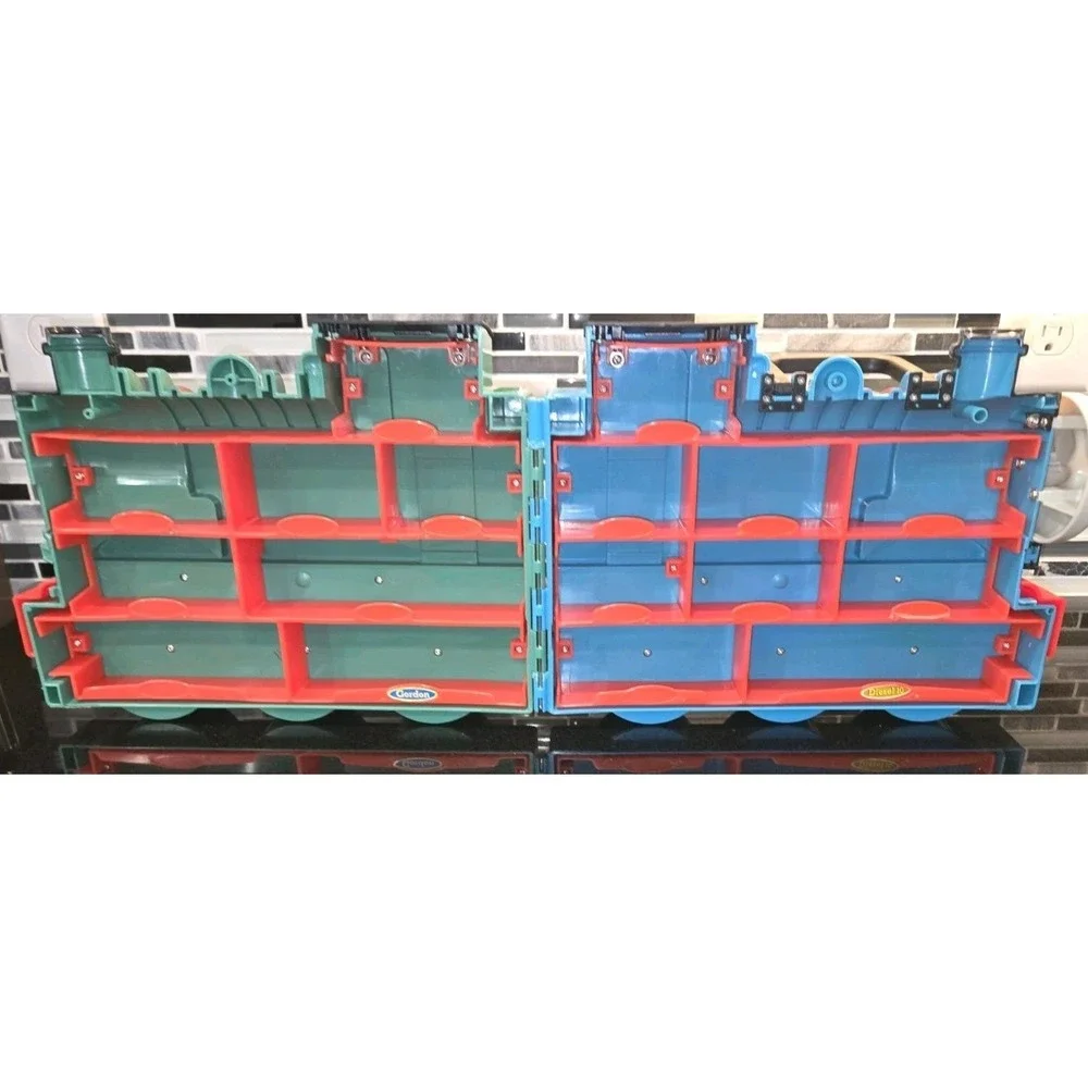 2002 Learning Curve Thomas & Friends 17-car/train Travel Carrying Storage Case
